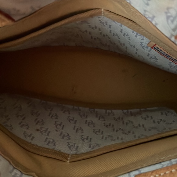 Authentic Dooney & Bourke Handbag - Picture 6 of 11